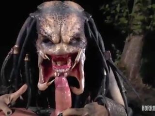 Horrorporn predator peter kolej kız