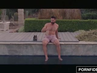 Pornfidelity anna campana peaks machacados junto a la piscina